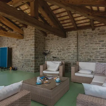 Stunning Home In Groznjan With Kitchen Holiday home Groznjan