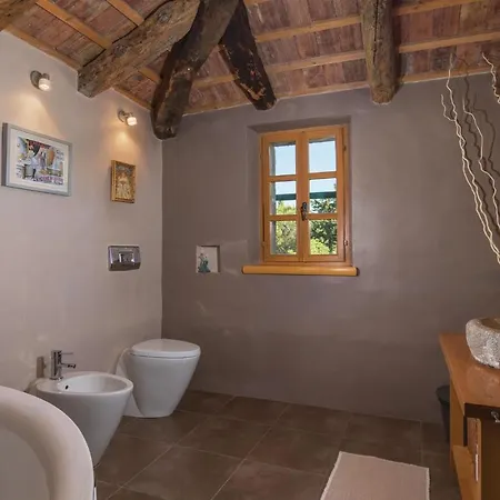 Stunning Home In Groznjan With Kitchen Holiday home
